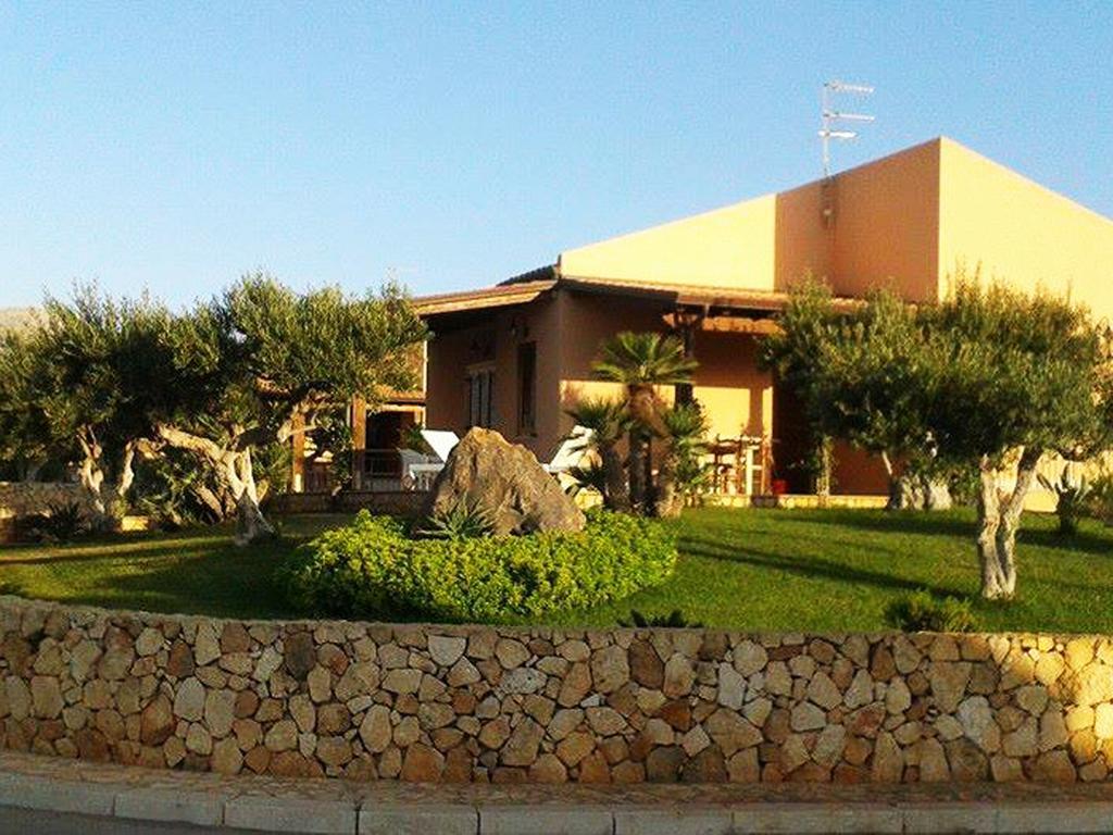Holiday Home Nicola Santoro Custonaci Exterior foto