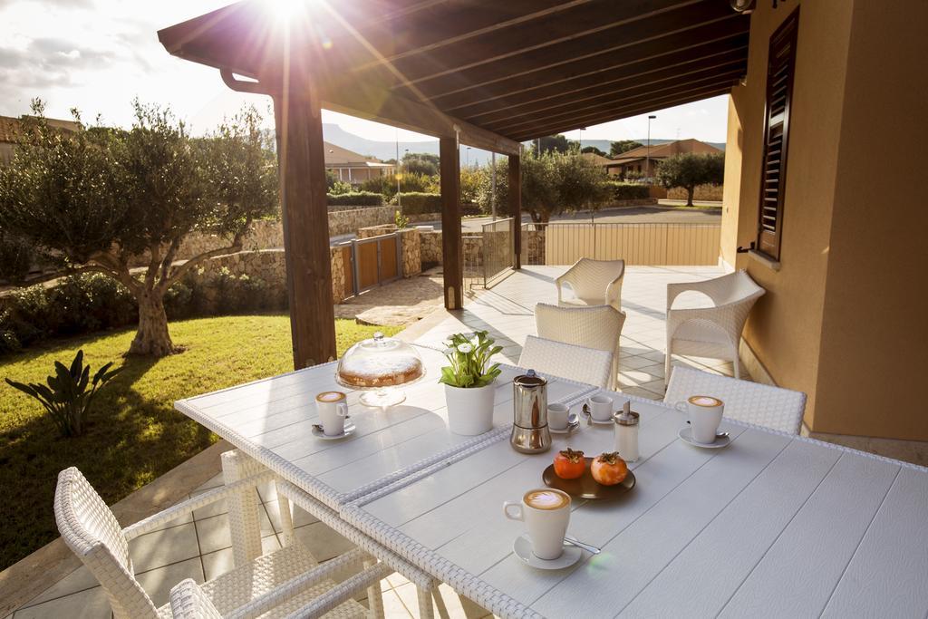 Holiday Home Nicola Santoro Custonaci Exterior foto